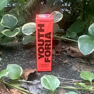 YOUTH FORIA BYO BLUSH - Color Changing Blush Oil
